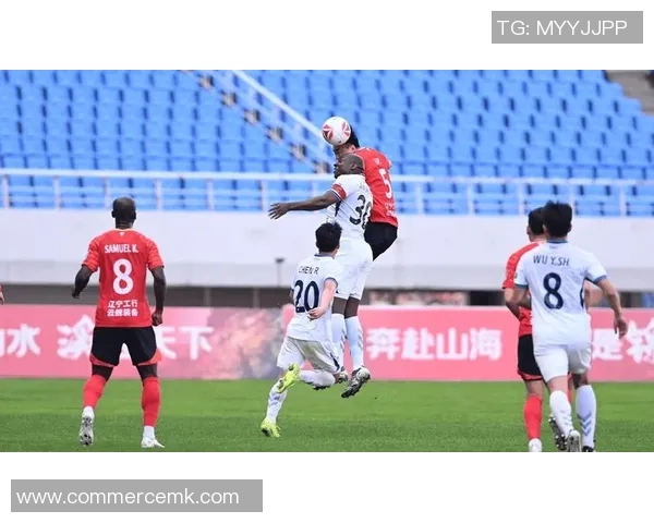 尹聪耀精彩进球助力重庆铜梁龙赢得关键比赛胜利