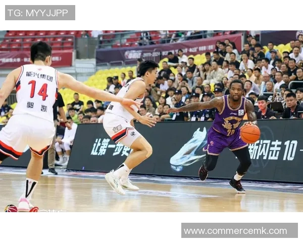 广州龙狮主场大胜,获得CBA胜利宝座 广州龙狮主场大胜,获得CBA胜利宝座